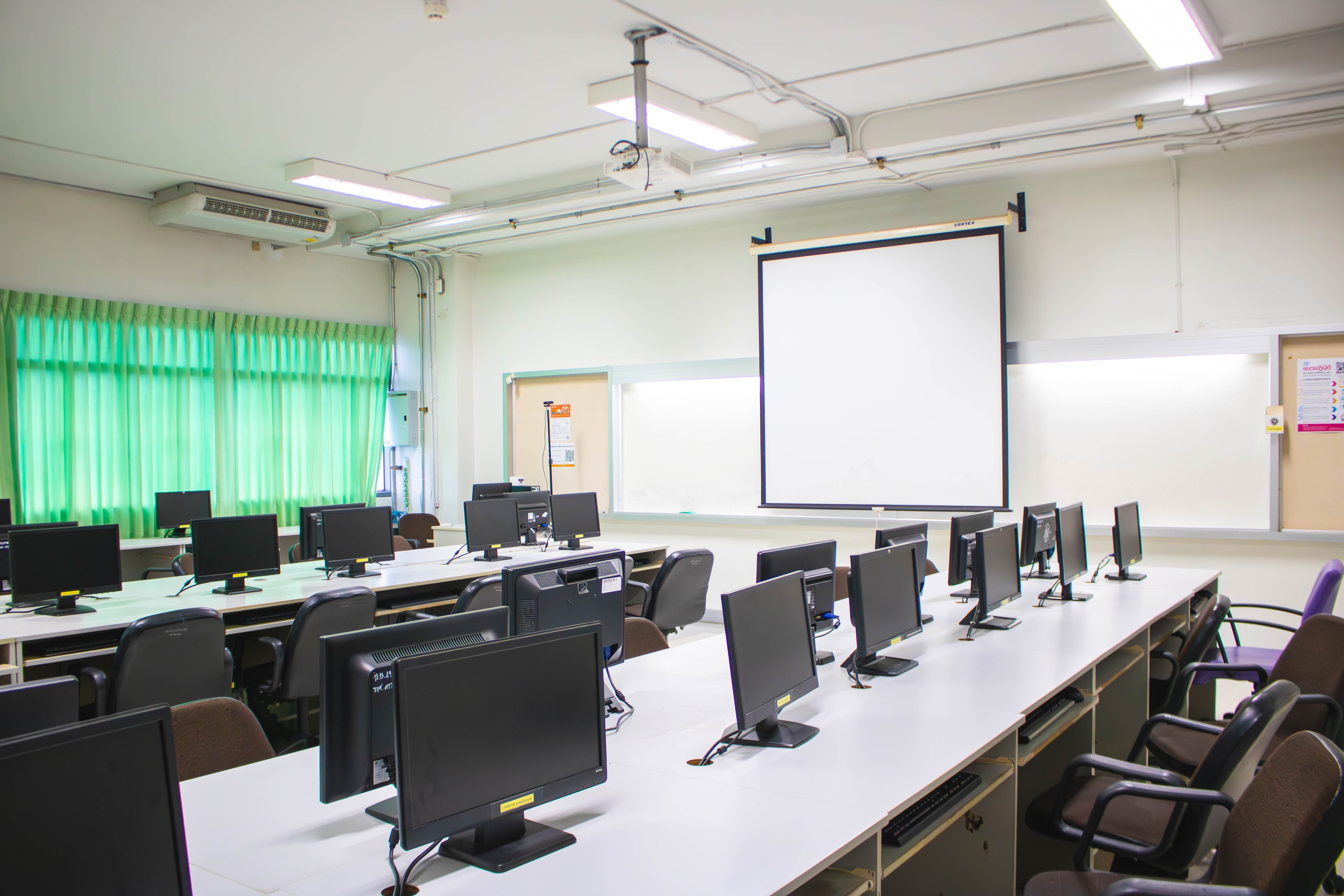 LAB Com 17408