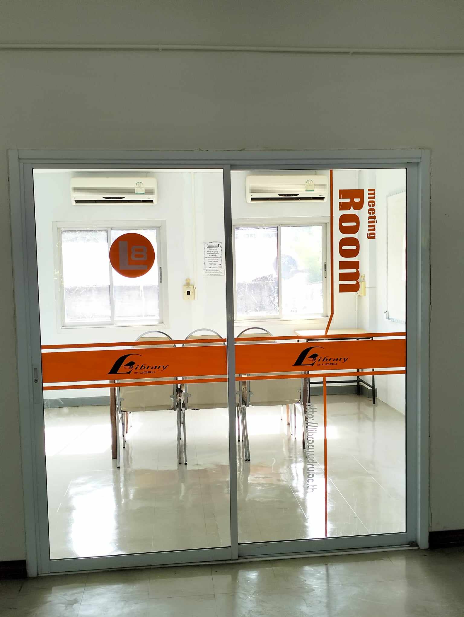 Meeting room L8