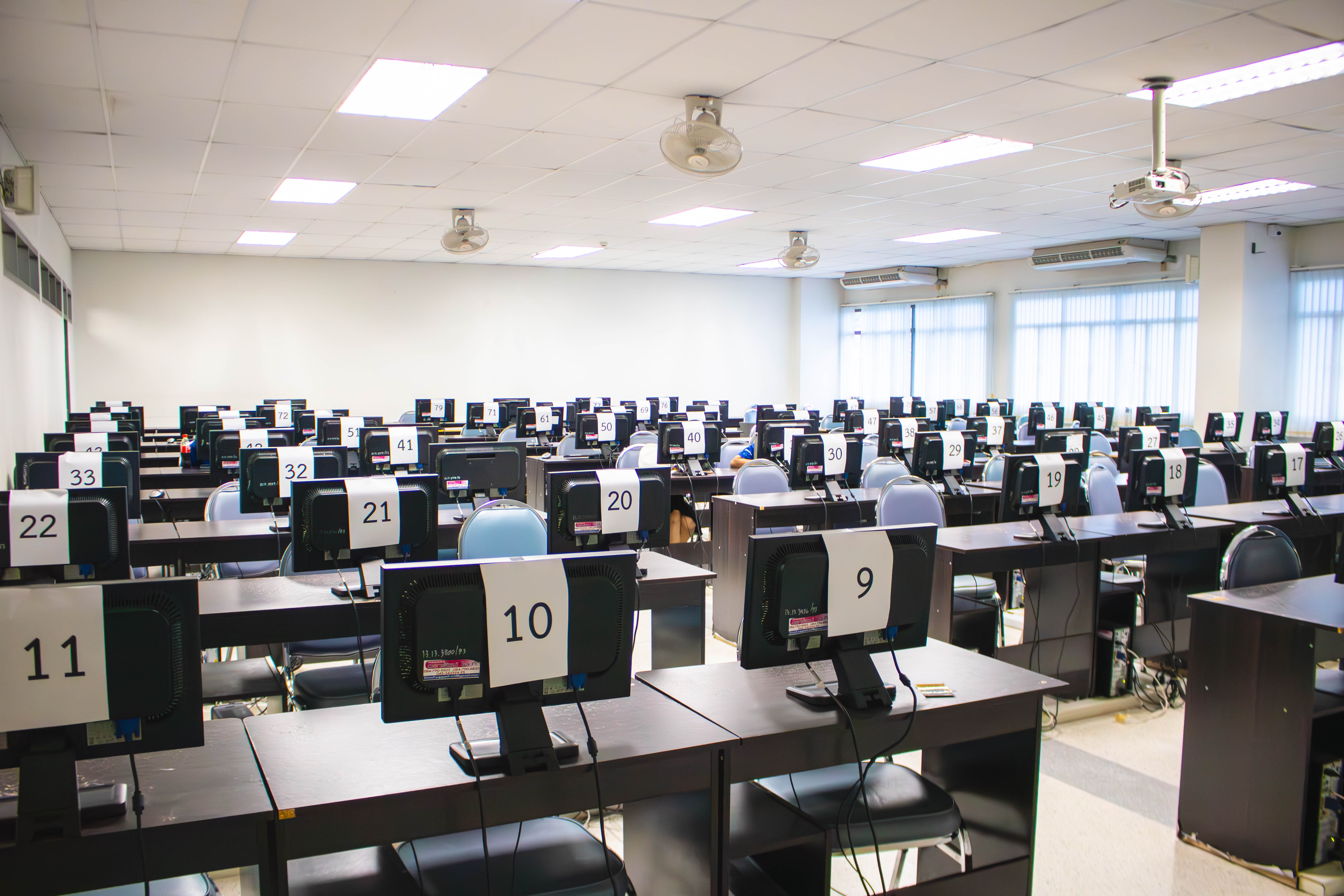 LAB Com 17407